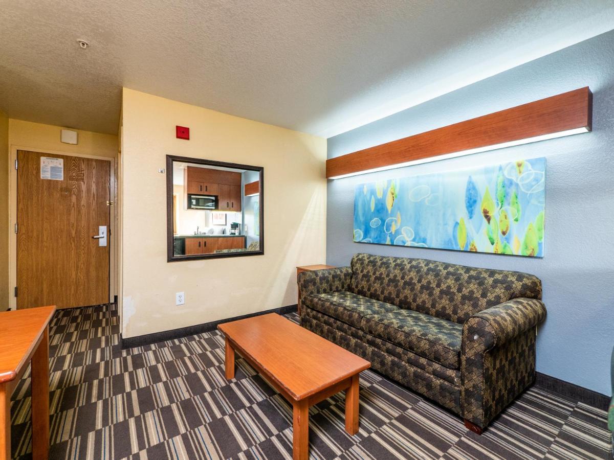 Microtel Inn And Suites Ocala Exterior foto